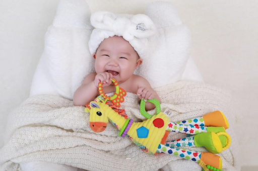 莱阳宝宝为什么会吐奶 莱阳宝宝为什么会吐奶