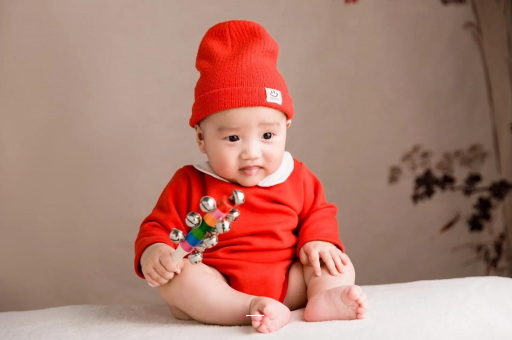 莱阳六个月宝宝总是摇头